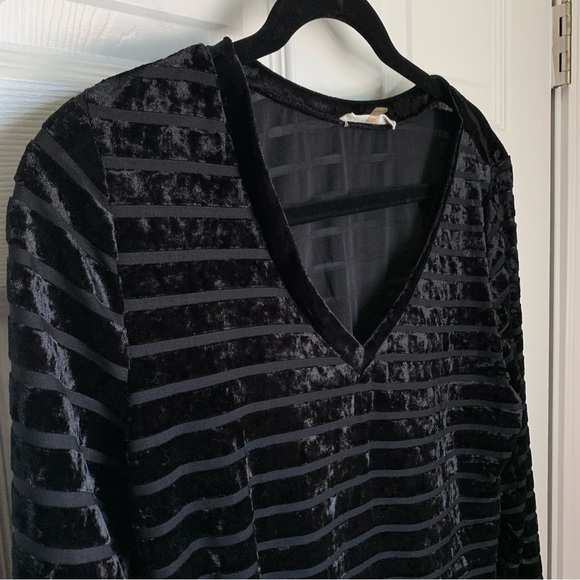Liquid by Sioni Black Crushed Velvet and Sheer Stripe Blouse, size M - Picture 3 of 7